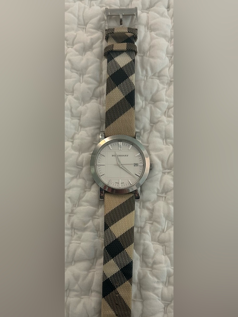 Burberry Unisex Quartz Nova Check Watch - 40mm